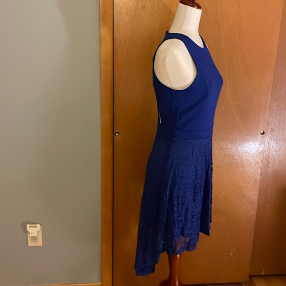 Lush royal blue gorgeous sleeveless dress, size M. Perfect for any occasion. - Picture 6 of 17